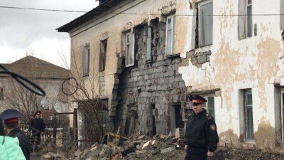 Жильцам частично обрушившегося дома в Петропавловске сняли временное жильё