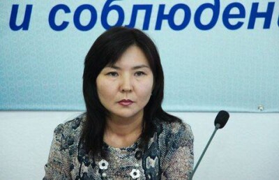 Детей алматинки, которую пытался сжечь муж, суд оставил с отцом