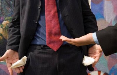 Физлица тоже должны взыскивать долги друг у друга через коллекторов - депутат