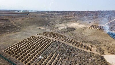 "Самое страшное не тело, а воздух в лёгких". Почему нельзя вскрывать и как хоронят жертв коронавируса