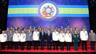 Назарбаев рассказал об угрозе гибридных войн