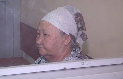 В ЮКО судят пожилую женщину, похитившую двух детей