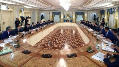 Назарбаев раскритиковал квалификацию адвокатов и правоохранителей