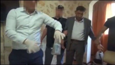 В ЮКО за взятку задержан замглавы управления координации занятости и соцпрограмм