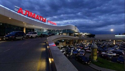 У самолёта суданской авиакомпании задымилось шасси при посадке в Алматы