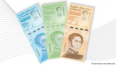 В Венесуэле ввели купюру номиналом 50 тысяч боливаров. На неё можно купить 2,5 кг мяса