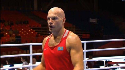Федерация бокса РК пожаловалась в AIBA на судейство боя Левита и Тореса на ЧМ в РФ