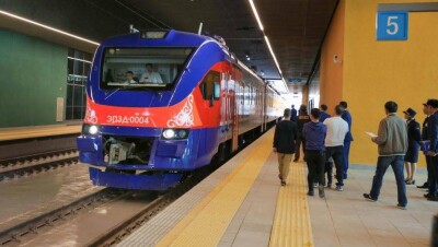 В соцсетях появилось видео нового вокзала с протекающей крышей