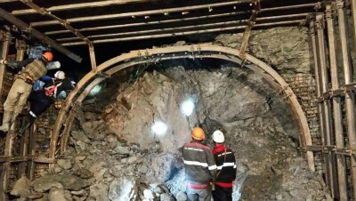 При взрывных работах на Донском ГОК в Хромтау пострадал рабочий