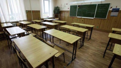 В городах и районах ВКО отменили занятия в школах из-за гололёда и метели