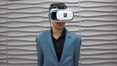 Казахстанский изобретатель создал очки дополненной реальности. Это действительно работает?