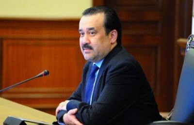Масимову стало стыдно за нашествие саранчи в Южном Казахстане