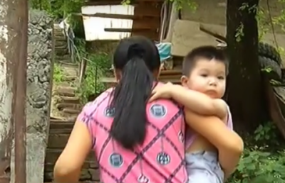 Отчаявшиеся жители предгорных районов Алматы возвращаются в свои аварийные дома