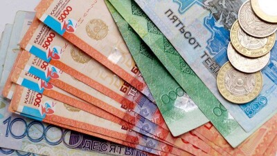 Тенге прощается с надписями на русском языке. Почему этот шаг необходим?