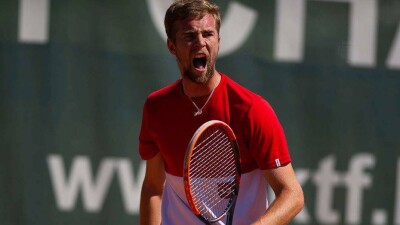 Теннисисты из 30 стран начали борьбу за первое место на топ-турнире в Шымкенте