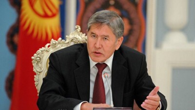 По делу о защите чести и достоинства Атамбаева арестованы счета двух СМИ