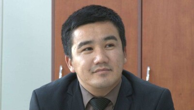 У учителя года из Талдыкоргана вновь отбирают подаренную за победу квартиру