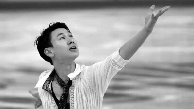 Дениса Тена посмертно наградили за вклад в охрану общественного порядка