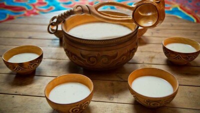 В Алматинской области пропадают тонны кумыса из-за проблем с транспортировкой