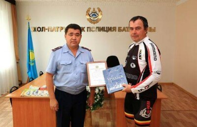 Велосипедист-мститель в Уральске наказал 40 нарушителей ПДД