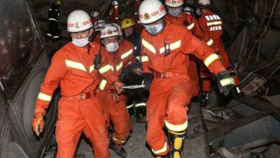 Почти 70 часов под завалами провёл постоялец обрушившегося отеля на востоке Китая