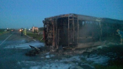 Тринадцать человек погибли после столкновения грузовика и автобуса в Татарстане 