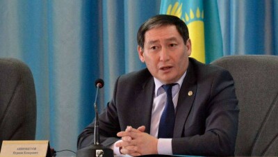 Аким Павлодара устроил разнос полицейским за один непокрашенный забор