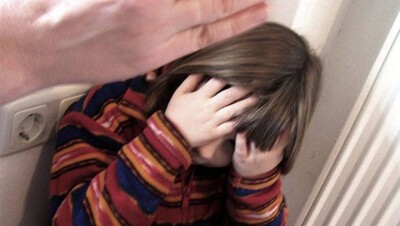 В Павлодаре мать избила малолетнюю дочь
