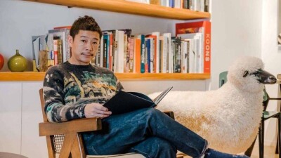 Японский миллиардер, который собрался полететь на Луну, побил рекорд Twitter