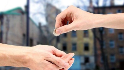 Каждый второй алматинец регулярно занимается благотворительностью – опрос