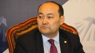 Штрафы в школах за платки, мини-юбки и рваные джинсы прокомментировал Шойкин
