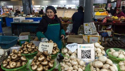 Казахстанцы смогут оплачивать покупки с помощью смартфона даже на рынках