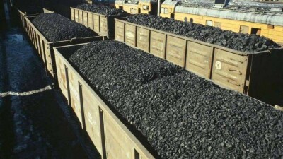 В Жамбылской области с рельсов сошли вагоны с углём