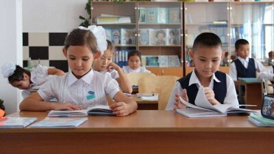 Первоклассники сядут за парты: как будут учиться школьники в новом учебном году?