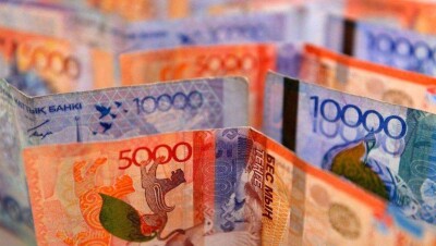 Лжесотрудники Нацбюро получили 20 млн тенге от бизнесмена в Астане