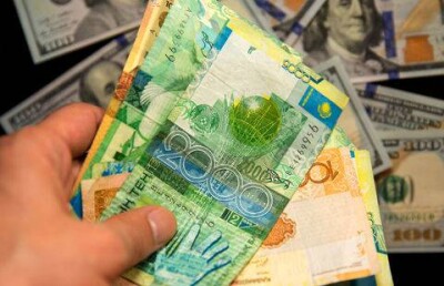 Тенге вновь укрепился по отношению к доллару 