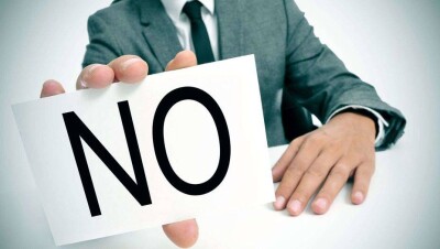 Акимат Уральска 13 раз отказал экс-полицейскому в праве на митинг