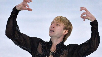 Фигурист Плющенко поблагодарил зрителей в Астане за эмоции