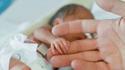 В Астане придумали, как привлечь внимание к проблеме недоношенных детей