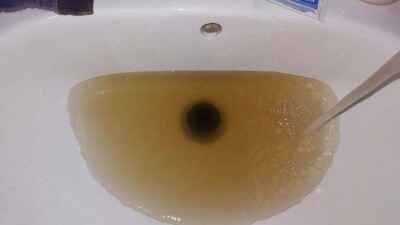 Кокшетауцы несколько дней вынуждены пить мутную воду