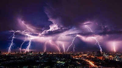 В Польше из-за ударов молнии погибли пять человек, более ста туристов госпитализированы