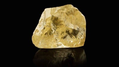 Алмаз массой 552 карата обнаружили в Канаде