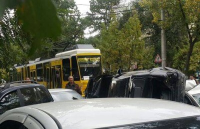 Полицейские отрицают свою причастность к аварии с участием трамвая в Алматы