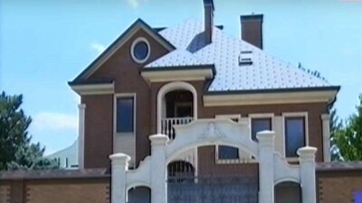 Собственником 8 земельных участков и 4 коттеджей Тулешова стал шымкентский акимат