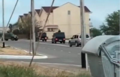 Видео захвата с перестрелкой в Жанаозене появилось в сети