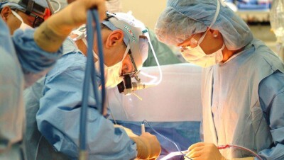 Жыныс ауыстыру оталарына тыйым салу қажет