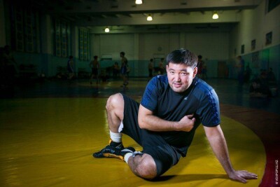 Казахстанские борцы Тигиев и Мамбетов дисквалифицированы на два года за допинг