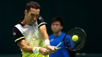 Греческий теннисист не позволил Михаилу Кукушкину выиграть турнир серии ATP 250