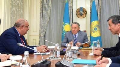 Нурсултан Назарбаев встретился с вице-премьером Турции