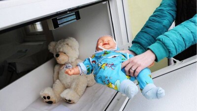 Депутат Хаменова снова предложила установить бэби-боксы в Казахстане